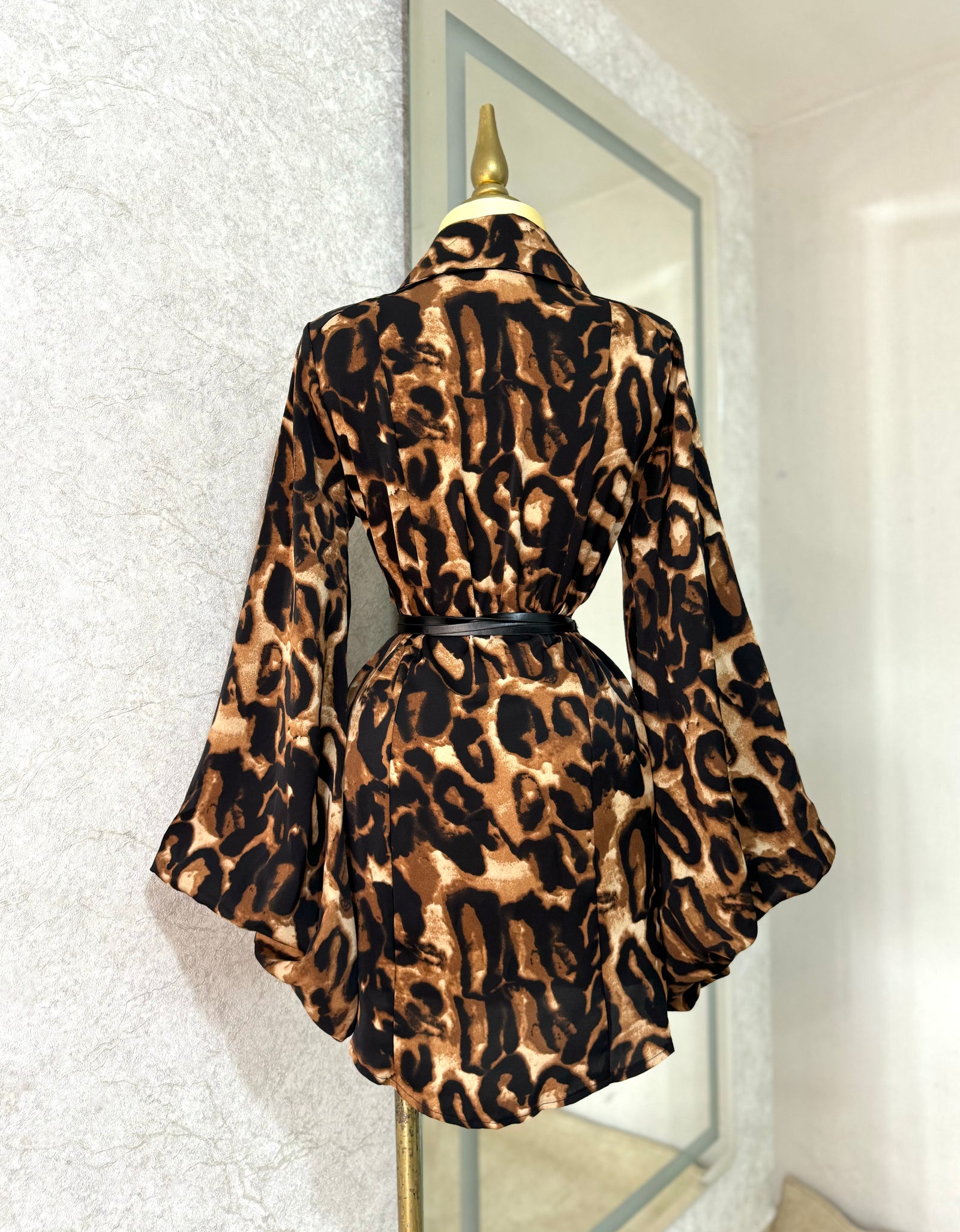 Vestido animal print con cinto