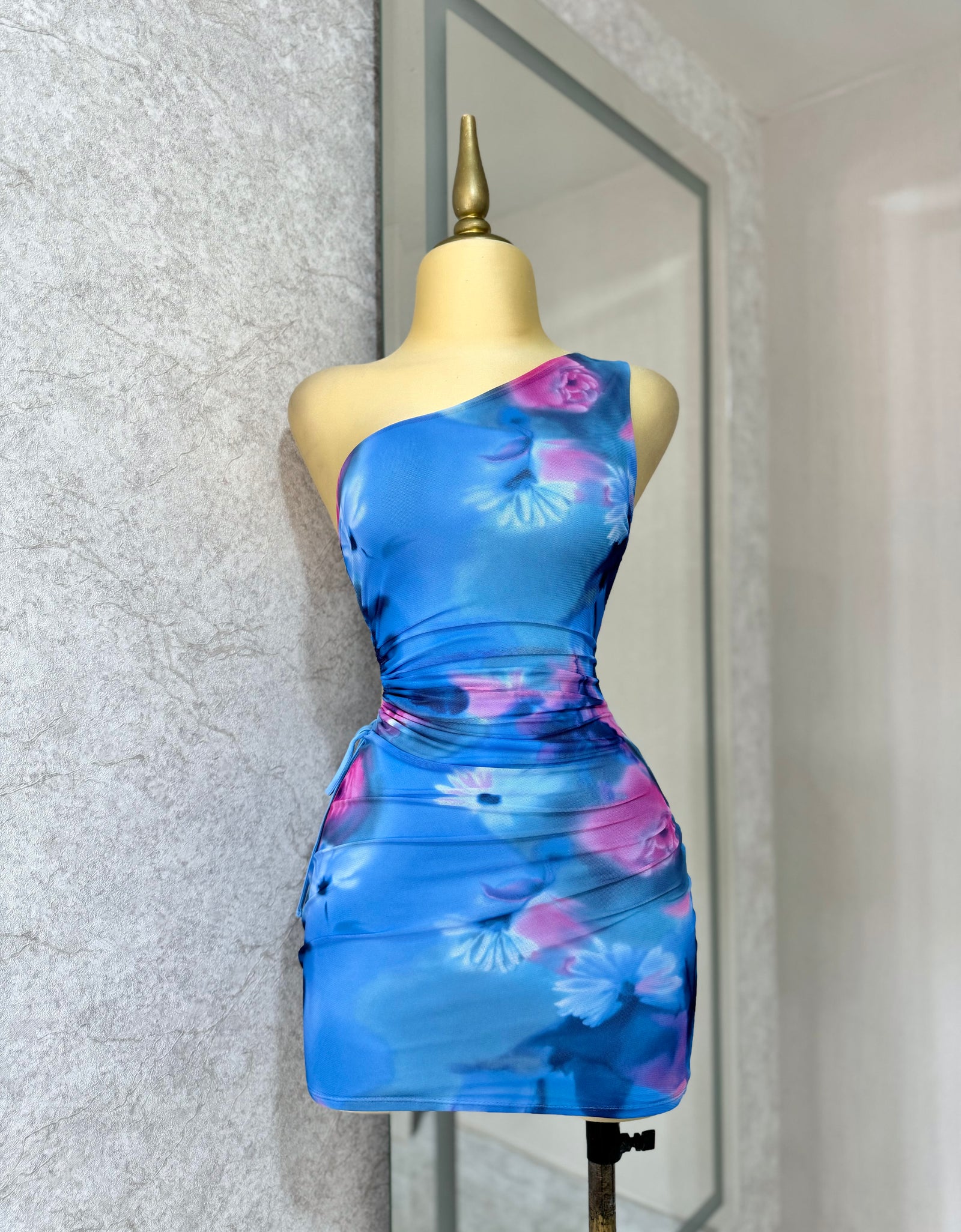 Vestido azul flores