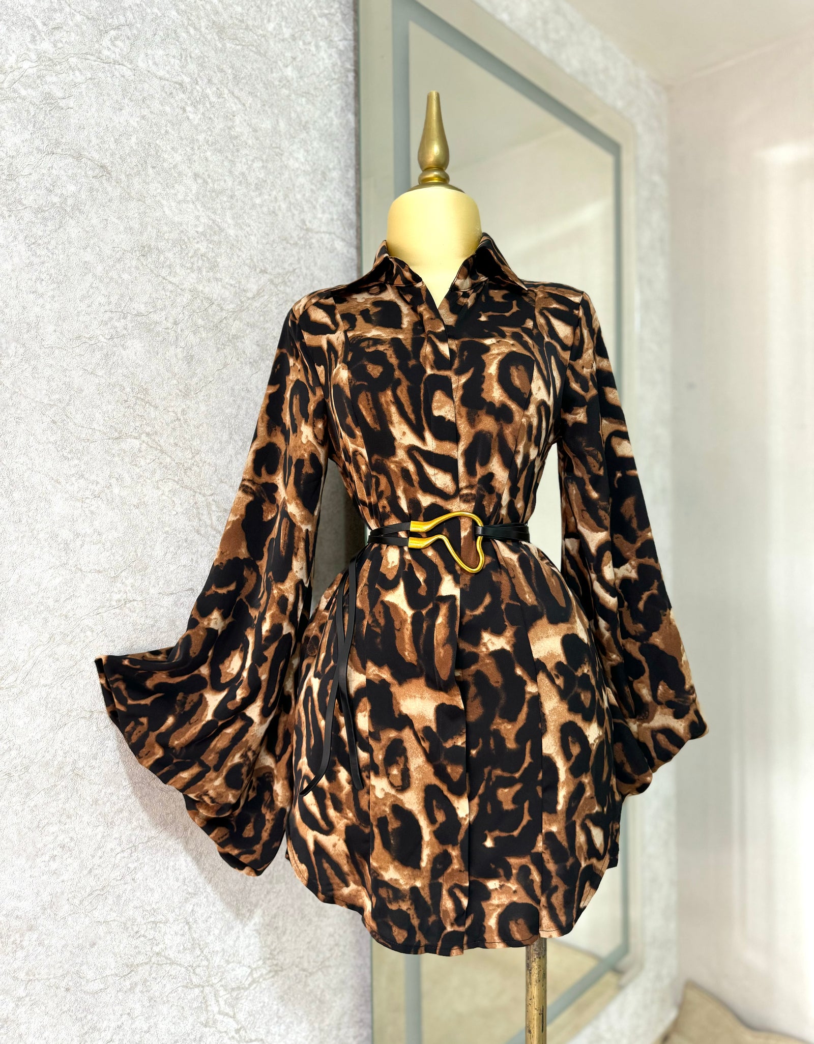 Vestido animal print con cinto